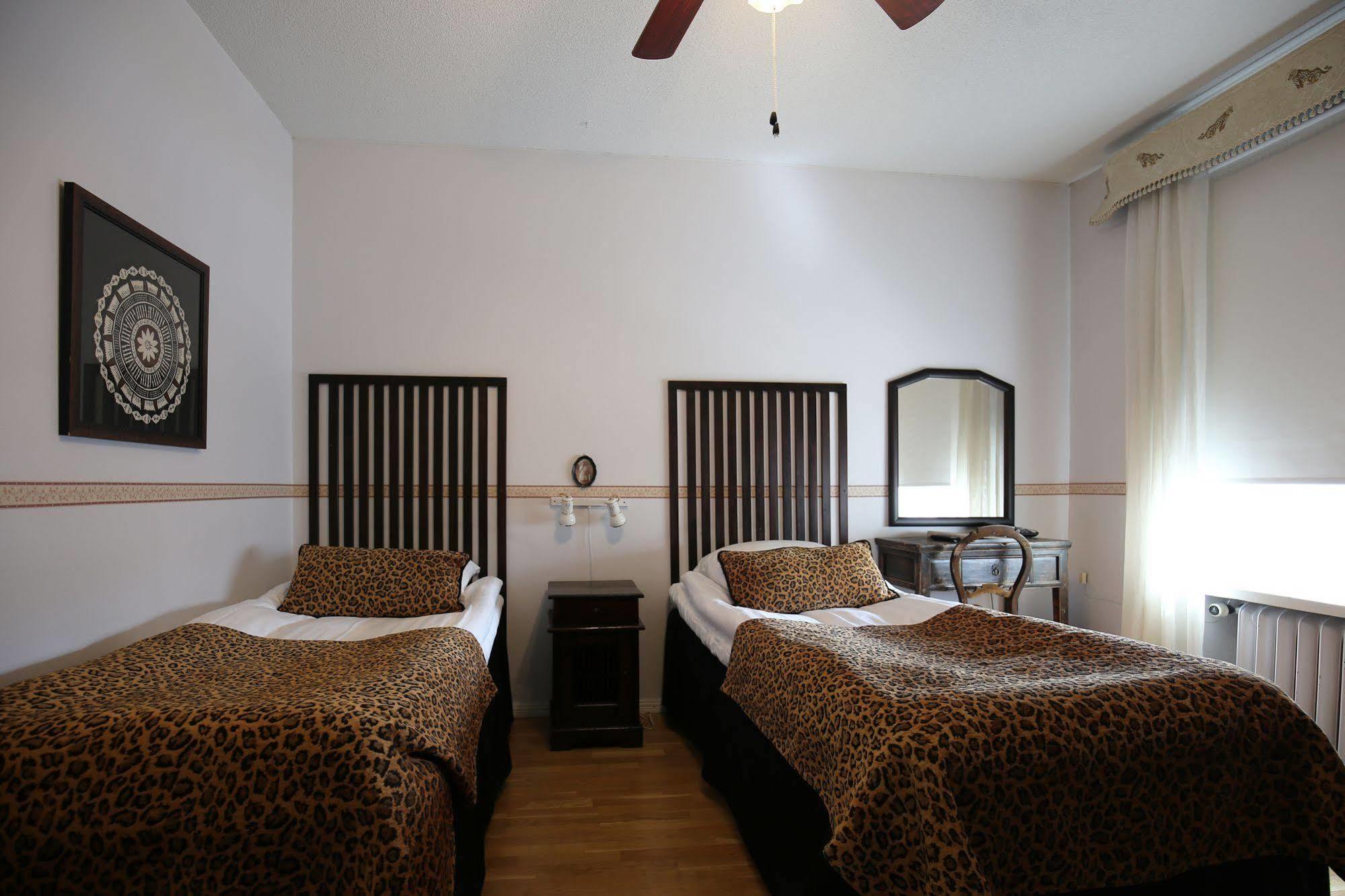 Boutique Hotel Yoepuu Jyväskylä Buitenkant foto